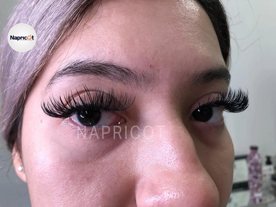Extra Long lash extensions